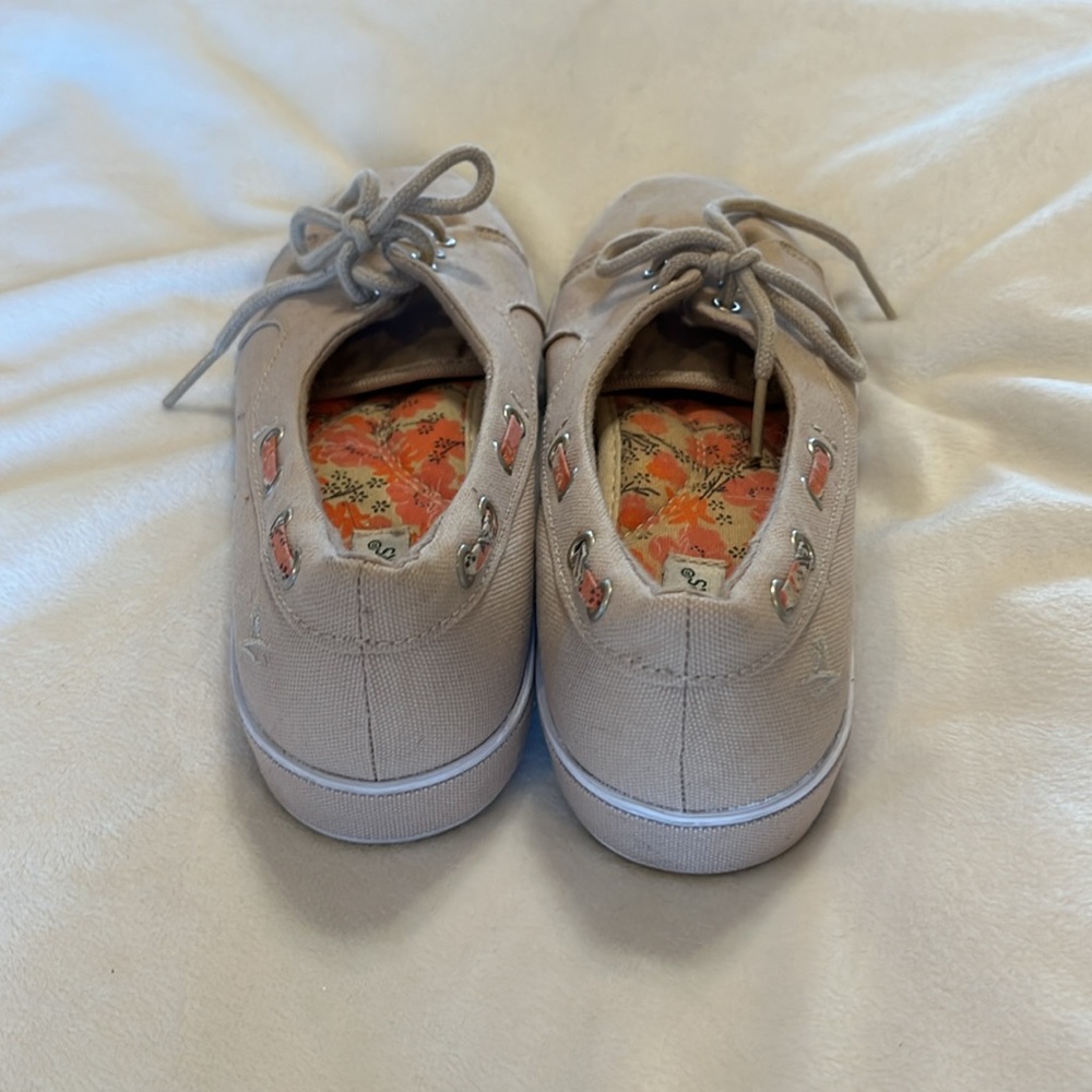 Grasshopper Canvas Shoes - Picture 4 of 6